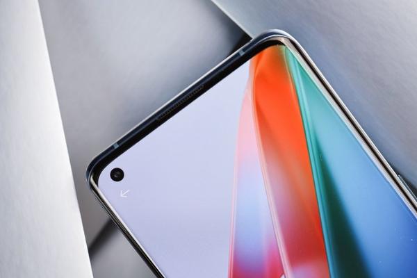 精彩不止10亿色，好屏旗舰首选OPPO Find X3系列