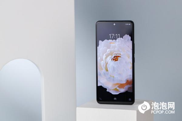 iQOO Neo5评测:双芯性能旗舰 游戏体验很不同