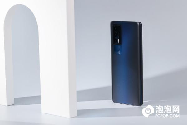 iQOO Neo5评测:双芯性能旗舰 游戏体验很不同