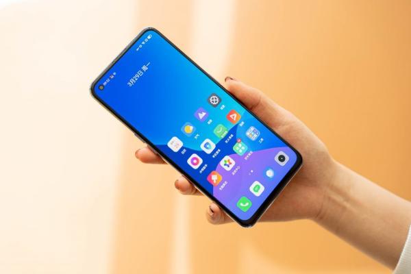 年青东说念主第一款不偏科的性能旗舰：realme 真我GT Neo评测