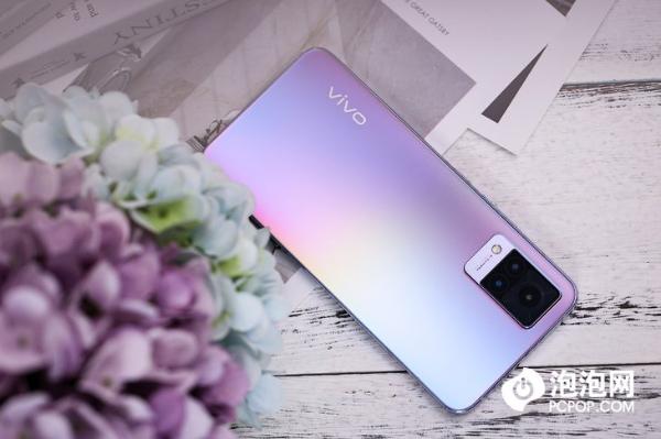 高颜值自拍手机 vivo S9满足你各种场景自拍