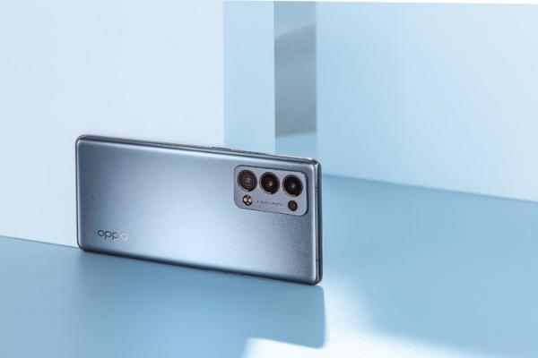 裸妆也能拍靓片，OPPO Reno6系列为你打造AI美妆新体验