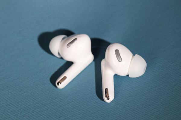 最近有那么多真无线耳机新品 选购时该关注什么？
