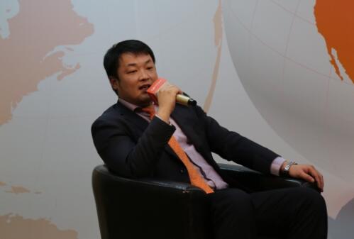 悦花越有不忘初心全力服务实体经济