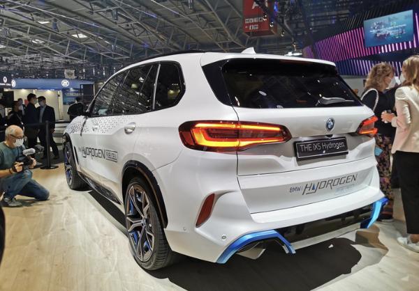 2021慕尼黑车展：宝马iX5 Hydrogen正式亮相