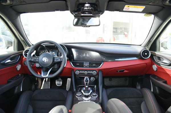 阿尔法·罗密欧Veloce Ti版车型正式上市 售价46.68万元起