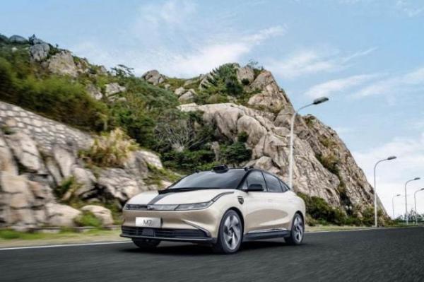 威马2021全年交付智能纯电车44,157辆，同比增长96.3%