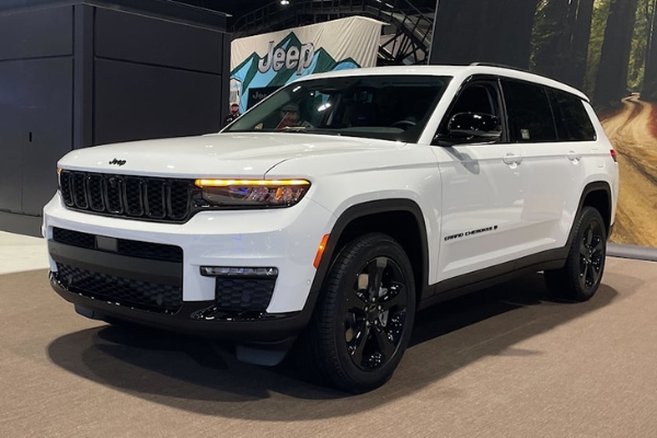 2022芝加哥车展：Jeep全新大切诺基L黑色特别版亮相