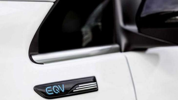 奔驰EQV将引入国产 半价对标丰田埃尔法？