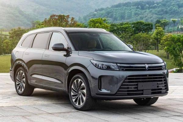 问界M7将年内亮相 定位中大型SUV 采用增程式动力