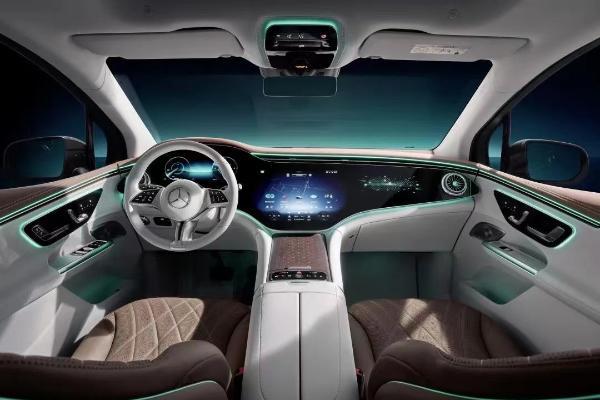 EQE SUV正式亮相，未来将国产上市