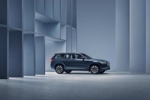 新款沃尔沃XC90 T8正式上市 售价89.49万元