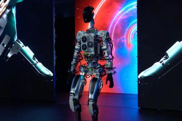 特斯拉2022年AI Day： 人形机器人亮相，售价不到2万美元