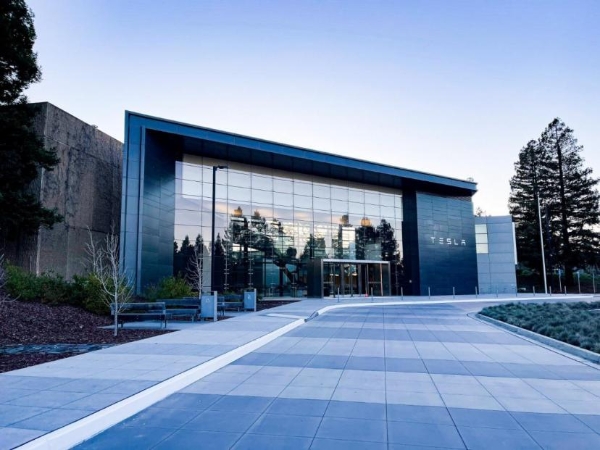【新闻稿】特斯拉全球工程总部于加州正式揭幕，马斯克：电动车是大势所趋143.png