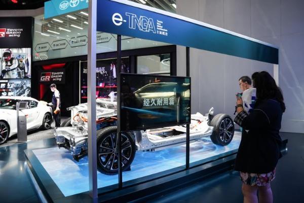2023上海车展 | 丰田上市bZ3电动汽车：616KM里程，搭载AI助手“小扉”