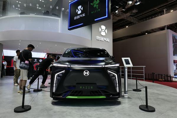 2023上海车展 | 合创V09雷蛇版车型亮相 跨界合作，颠覆想象