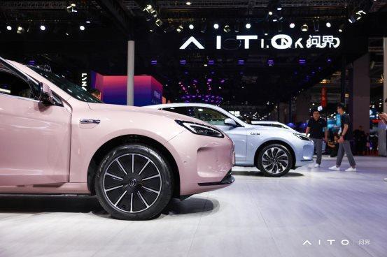 赛力斯汽车三大技术加码 AITO问界M5智驾版成上海车展焦点