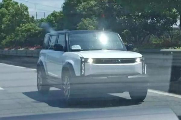 硬派电动SUV，奇瑞iCAR 03实车曝光