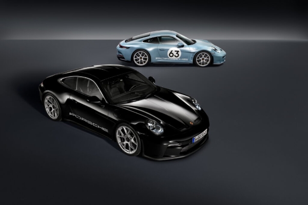 https___www.carscoops.com_wp-content_uploads_2023_08_2024-Porsche-911-S-T-3-1024x683