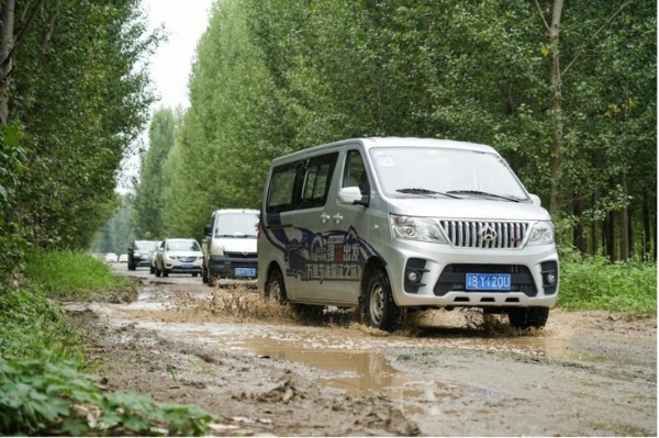 满载油耗仅7.65L/100km 长安凯程GDI双车万里节油测评