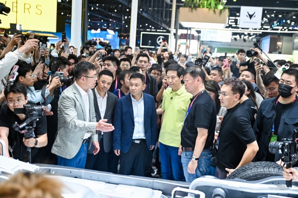 限时预售权益价格17.48万元起，阿尔法S5闪耀2024北京车展