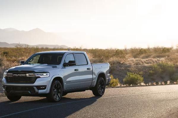 Ram 1500 REV纯电动皮卡发布时间推迟至2026年