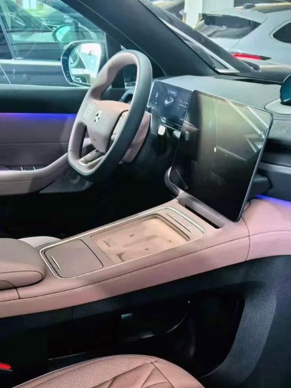 autohomecar__ChxkPmgZfZKAEf1LAAk0OnG8W4I329.jpg