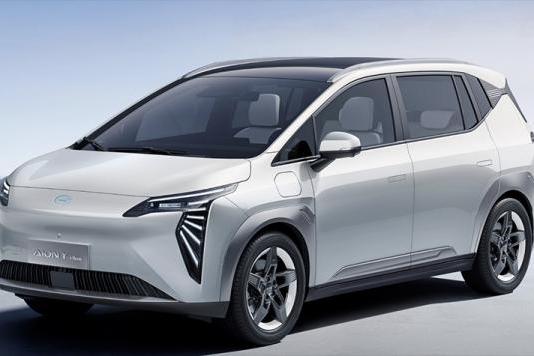 埃安2025款AION Y Plus上市 售价9.98-12.38万