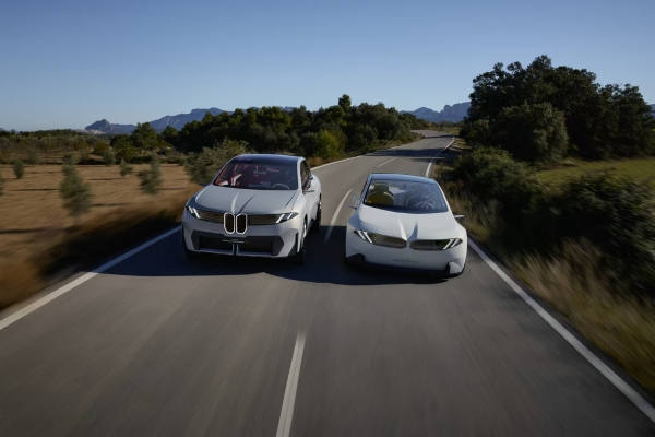 宝马新世代iX3量产版BMW首创全景iDrive