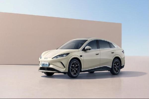 比亚迪全新家用轿跑！海豹06EV上市售价10.98万元~12.98万元