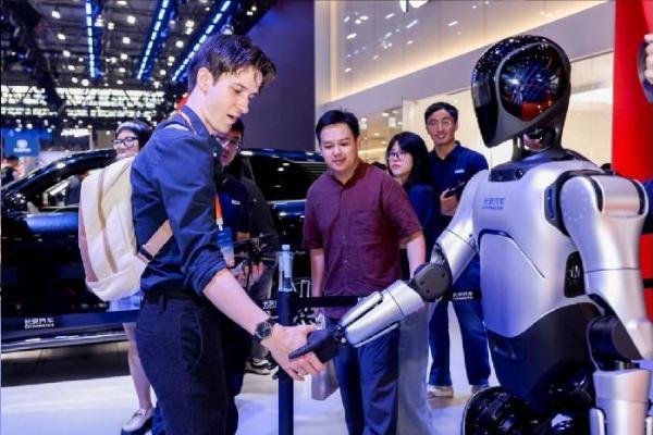 长安汽车迎来历史性发展机遇 为“世界长安”目标注入加速剂