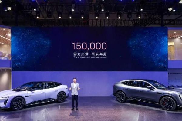 新豪华，就是做自己_汽车公社