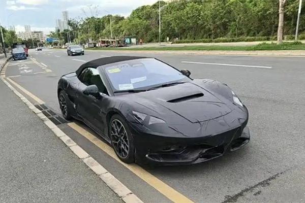 比亚迪全新超跑腾势Z谍照曝光，将提供硬顶和敞篷版本