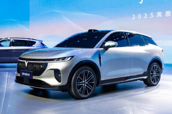 华为系首款家用纯电SUV,全新岚图知音首搭乾崑智驾ADS 4亮相