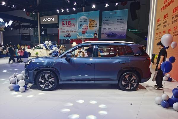 辅助驾驶+650km续航，补贴后9.48万起？AION V home正式上市