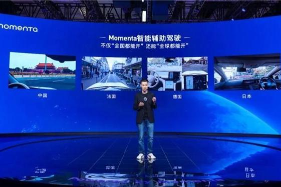 凭飞轮大模型与全场景极智体验，Momenta构建行业领先的智能驾驶系统