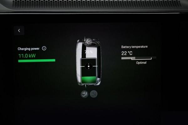 额定功率11kW，效率90%！保时捷即将量产无线充电技术
