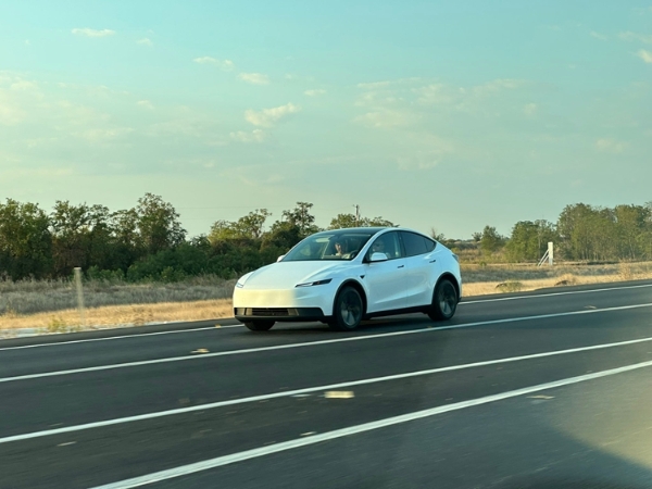005ANKW1gy1i5z8r8kf4xj31kw16on5j.jpg