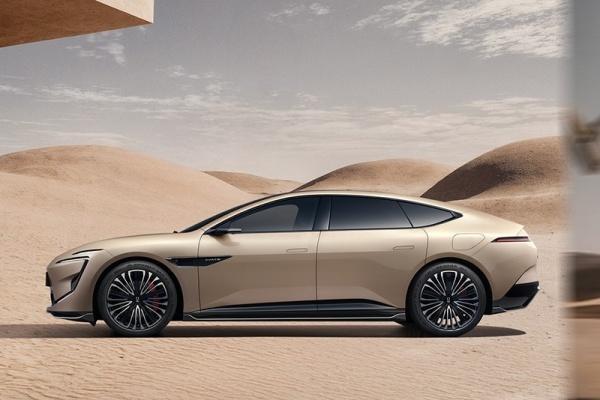 阿维塔12四激光版正式上市 售价26.99-42.99万