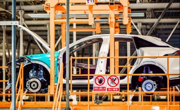 坚守用户第一,深蓝S0730万辆再启全球新章