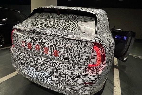 AUDI首款纯电SUV-E8谍照曝光！终于不是“换壳”车了