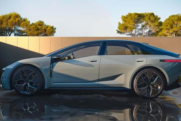 定位家用跑车？卡罗拉概念车亮相东京车展