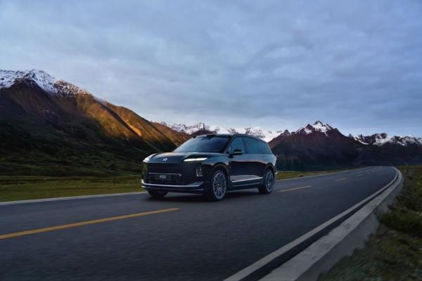 蔚来，在长期主义与短期生存中寻找平衡