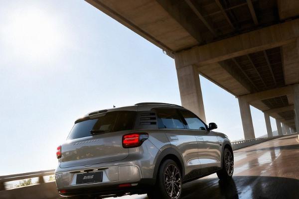 零跑新车A10要来了？颜值在线，广州车展亮相