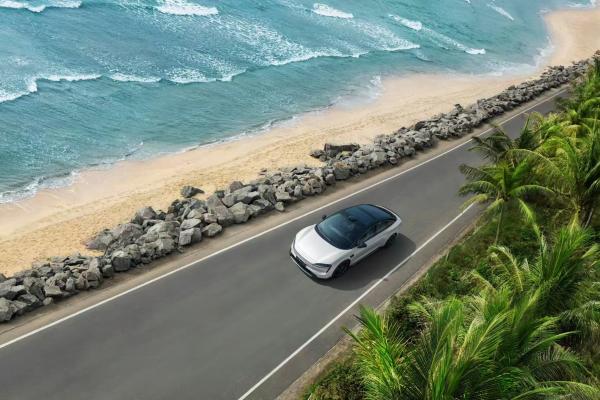 鸿蒙智行将对抹黑者追责