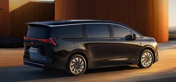 别克至境世家上市 售价43.99-46.99万