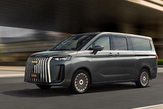 北京汽车制造厂锐胜M8上市 售价15.98-22.98万