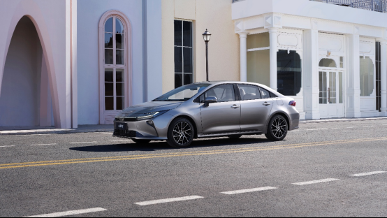 售价9.9万元起，全新智混卡罗拉焕新上市