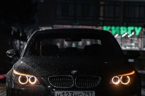 彻底放弃“天使眼”？下一代宝马X5将采用“X”大灯！