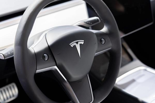 法国销量暴跌？特斯拉在欧洲卖不掉了